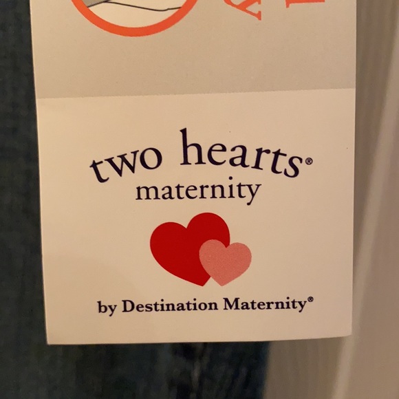 Two Hearts Maternity Jeans - Picture 3 of 5